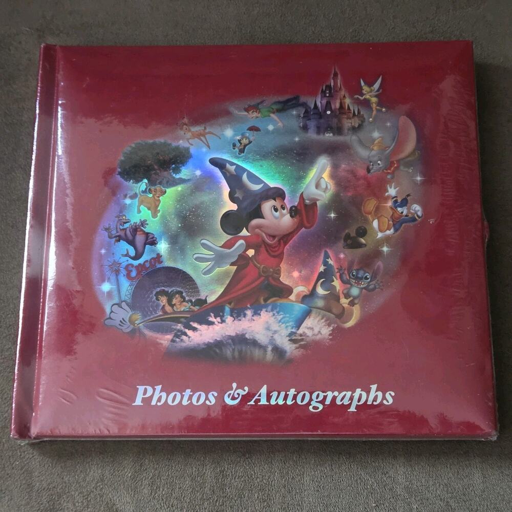 WALT DISNEY WORLD Where Magic Lives Photo & Autograph Scrapbook NEW